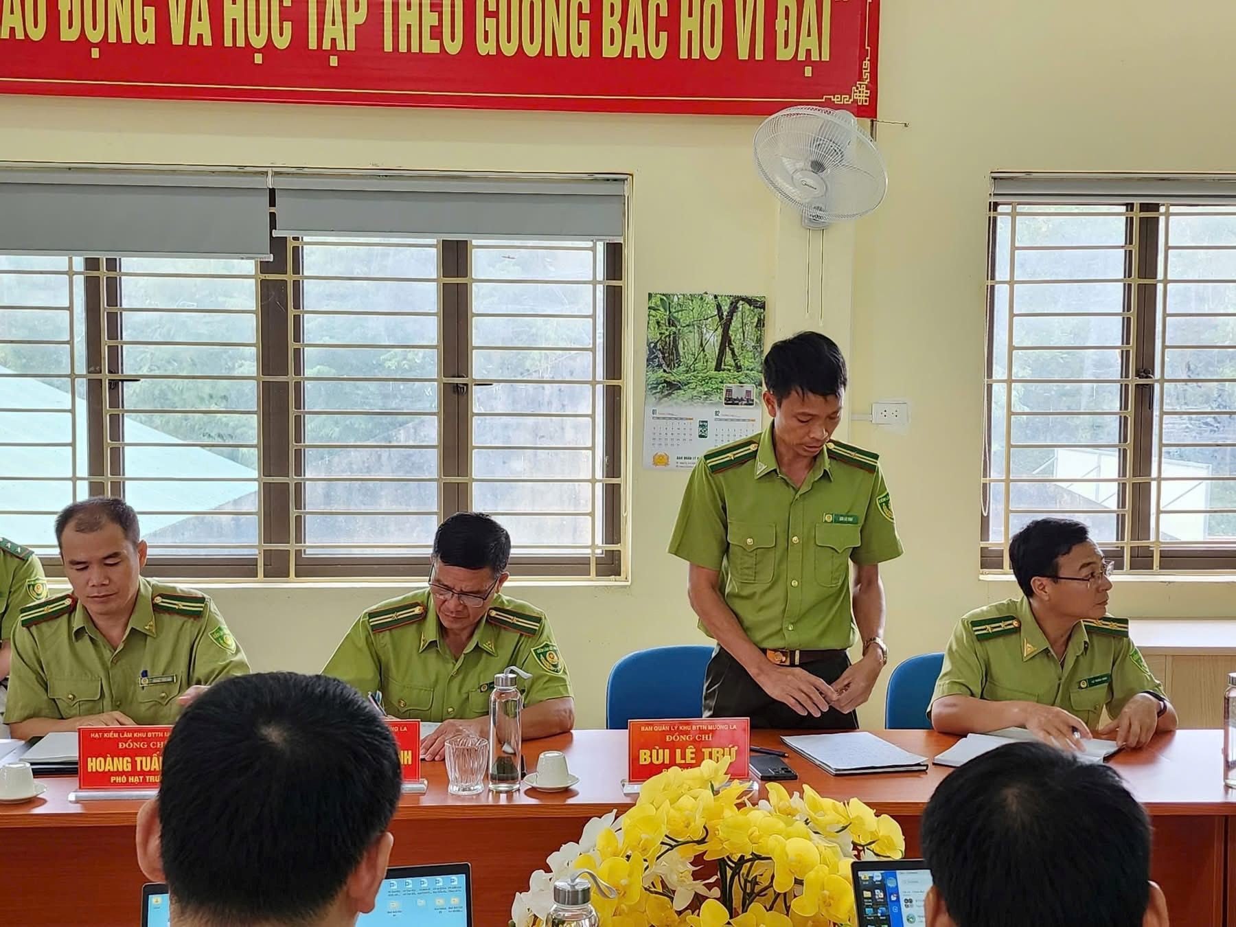 ខ្ញុំជឿអ្នក។