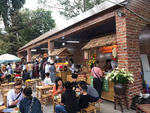 Hà Nội: Thiên đường ẩm thực đường phố hút khách quốc tế- Ảnh 1.