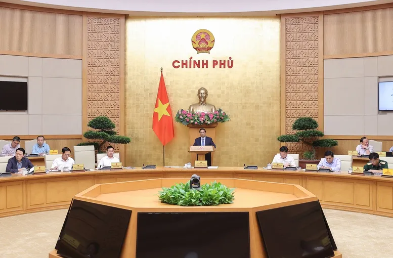 Thủ tướng chủ trì phiên họp Chính phủ về chính quyền địa phương 2 cấp - Ảnh 1.