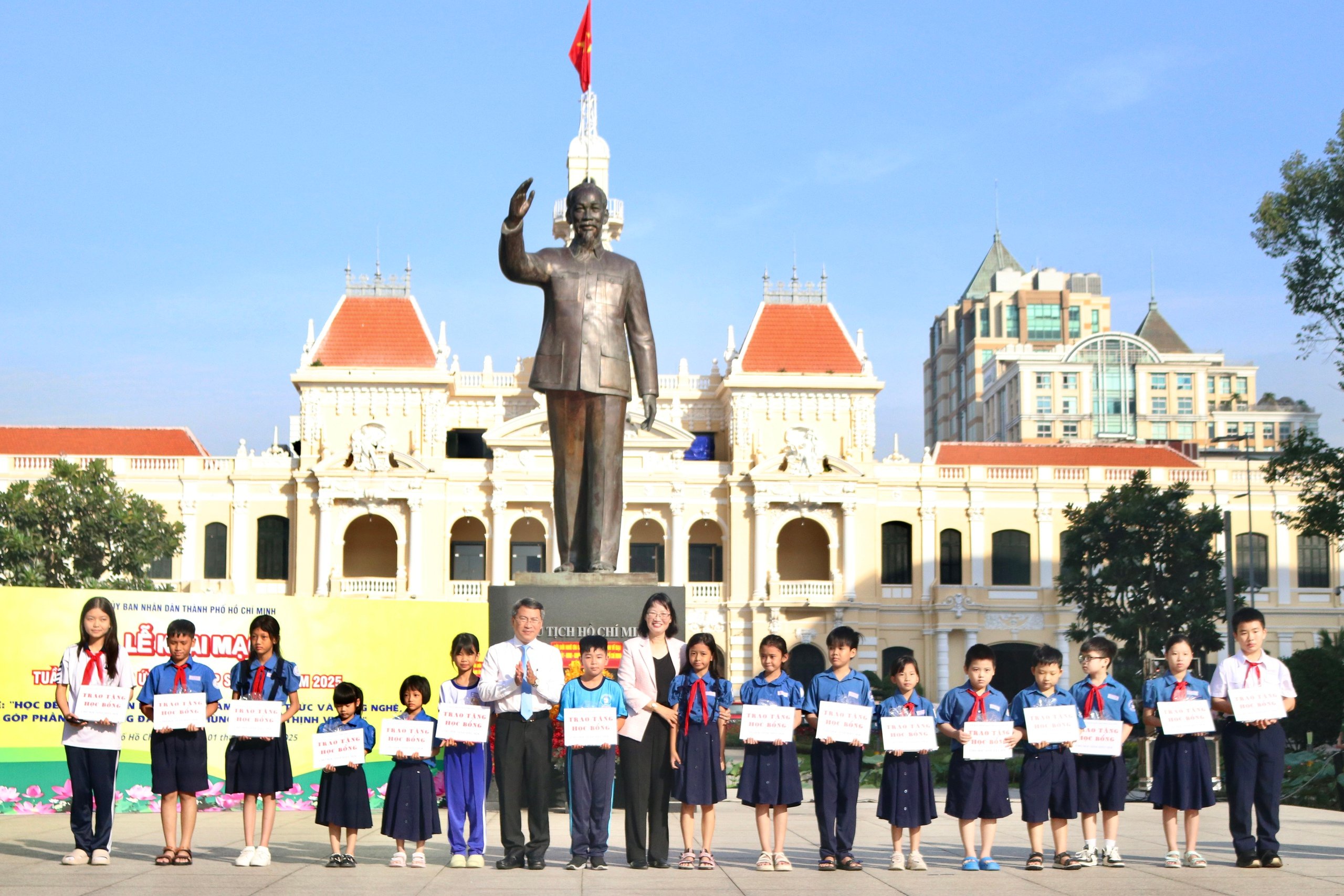Ho Chi Minh City: Opening of Lifelong Learning Week 2025 - Photo 1.