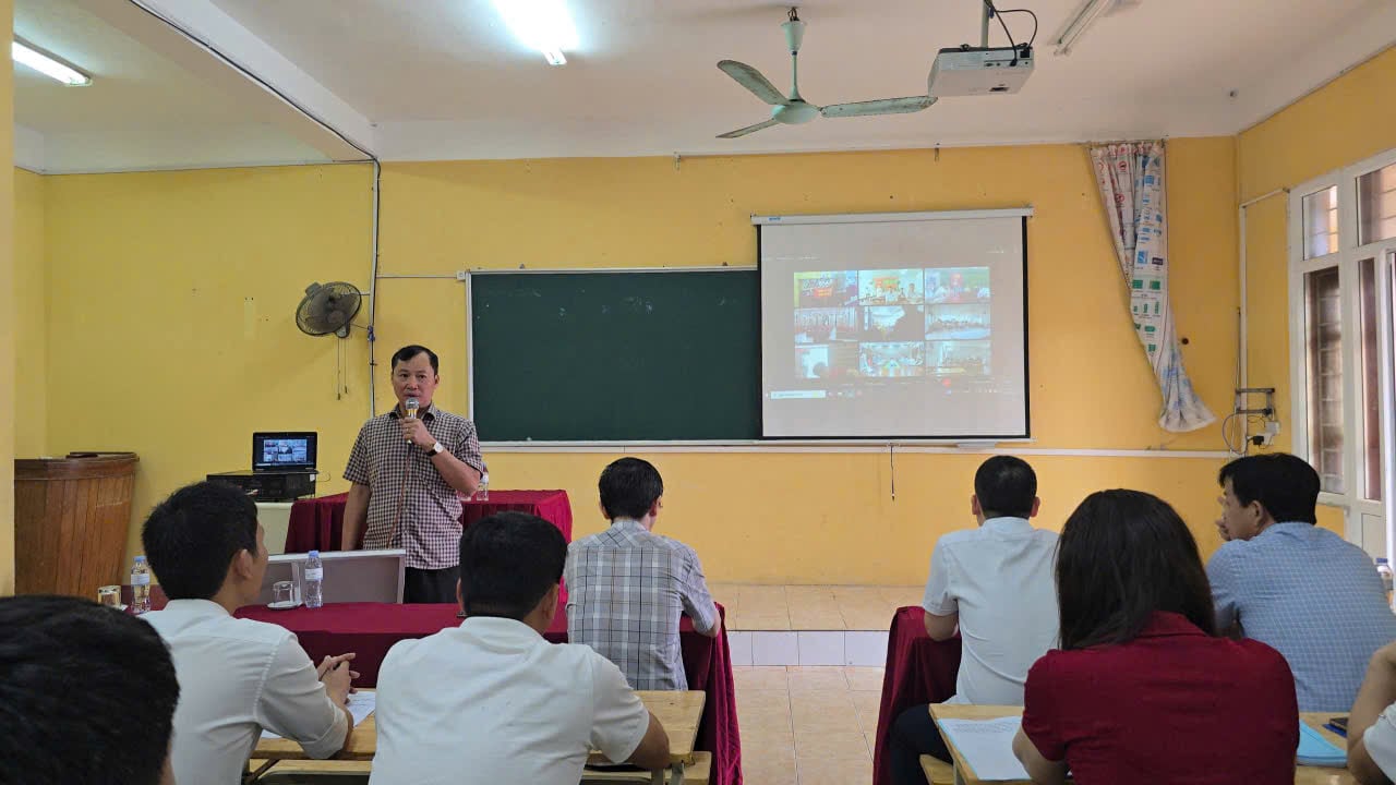 អង់គ្លេស៖ ព័ត៌មាន