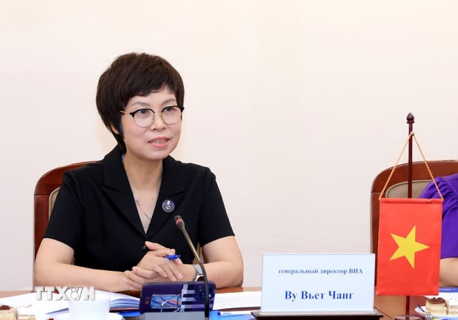 ttxvn-doan-uy-ban-doi-ngoai-chinh-quyen-thanh-pho-st-petersburg-tham-ttxvn3.jpg
