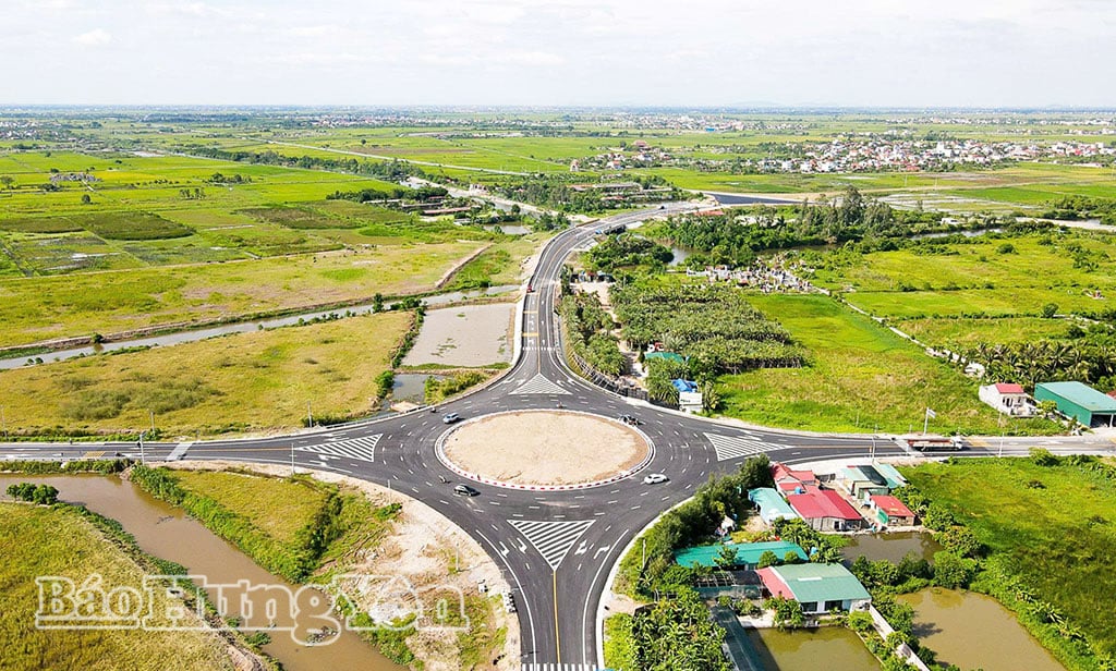 Nút giao tuyến đường bộ ven biển với đường tỉnh ĐT.456.