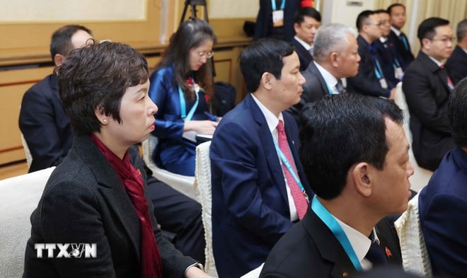ttxvn-tong-bi-thu-to-lam-tham-dai-su-quan-viet-nam-tai-trieu-tien-6.jpg