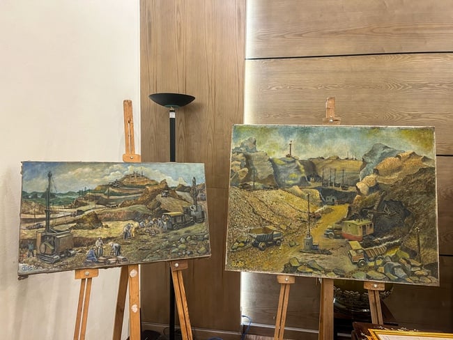Gia đình họa sĩ Ngô Phương Cúc trao tặng 9 bức tranh cho Bảo tàng Mỹ thuật Việt Nam - Ảnh 3.
