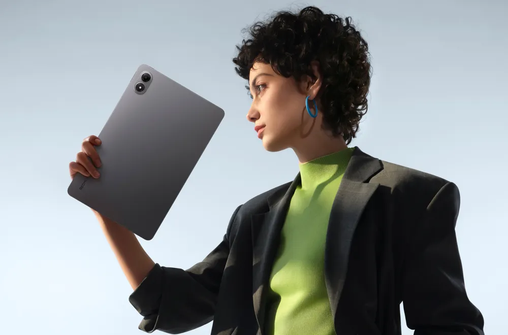 REDMI Pad 2 Pro s minimalistickým designem, ale vysokým výkonem.