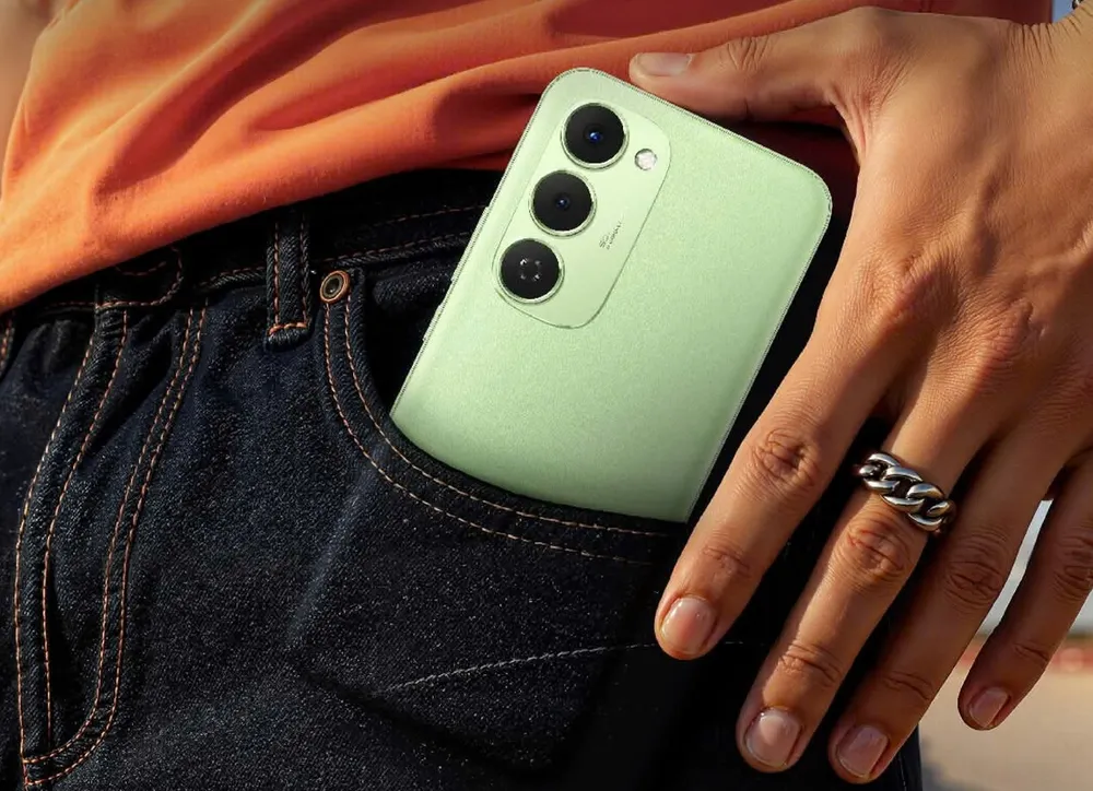 TECNO uvádí na trh SPARK 40 Pro+, který se prodává v obchodě CellphoneS