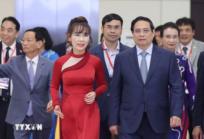 ttxvn-thu-tuong-tham-du-phien-hop-cap-cao-toan-canh-kinh-te-tu-nhan-lan-thu-nhat-vipel-10-2.jpg