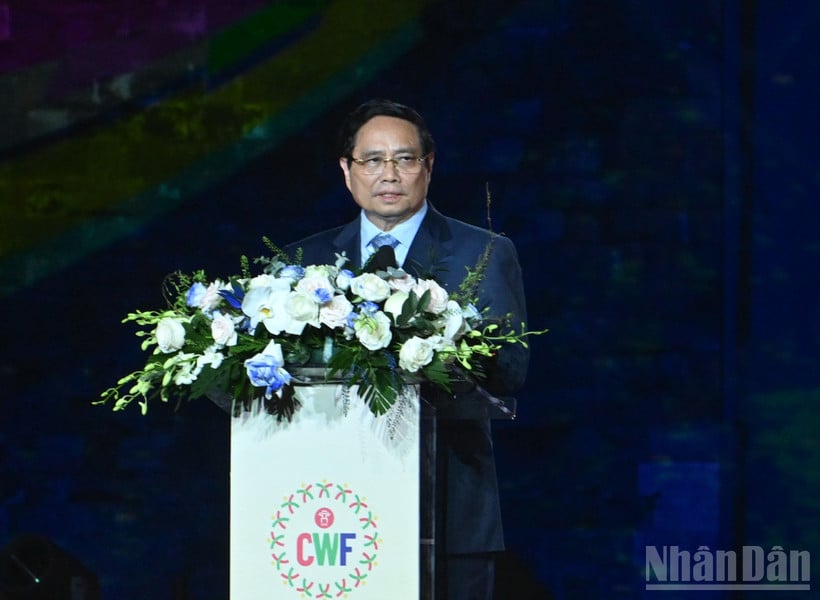 Thủ tướng Chính phủ Phạm Minh Chính phát biểu ý kiến tại Lễ hội Văn hóa Thế giới tại Hà Nội lần thứ nhất. (Ảnh: TRẦN HẢI)