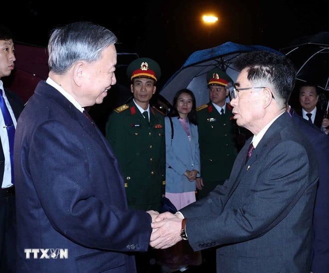 ttxvn-tong-bi-thu-ket-thuc-chuyen-tham-trieu-tien-2.jpg