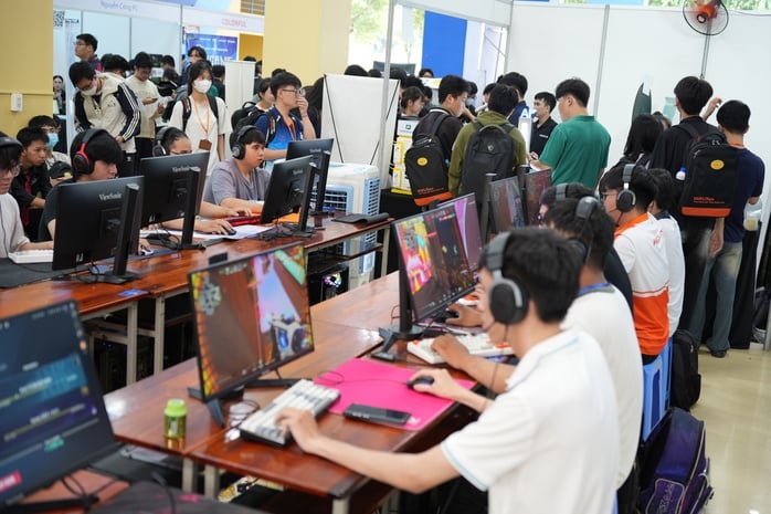 Chơi game