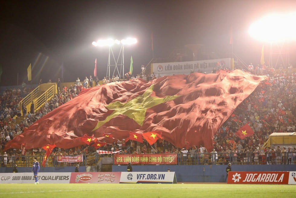 A Dinh Stadionom kapott egy forró kérdést, mit reagált a vietnami sportigazgatóság? - 3. kép Sân Mỹ Đình nhận câu hỏi nóng, Cục TDTT Việt Nam trả lời thế nào?- Ảnh 3.