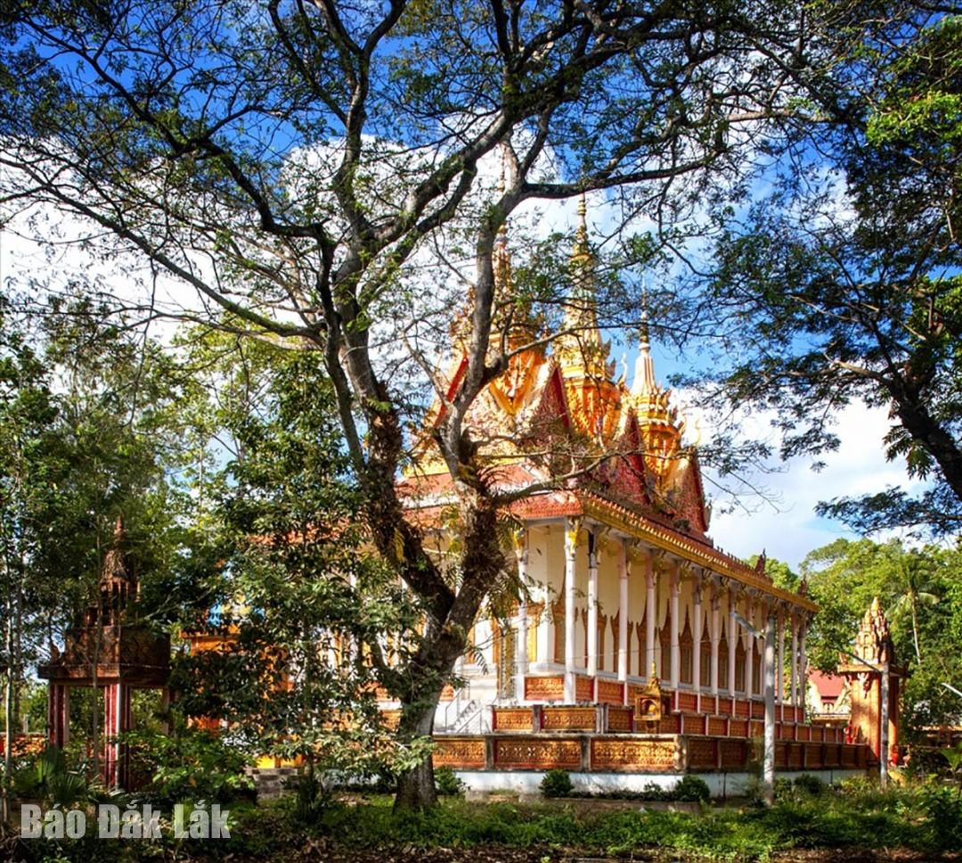 Thăm ngôi chùa cổ Prasat Kong