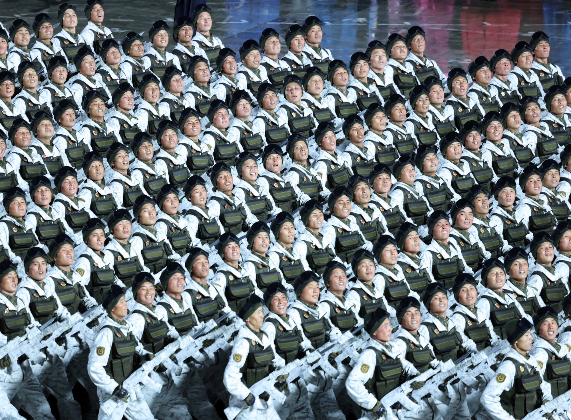vna-potal-tong-bi-thu-du-le-duyet-binh-ky-niem-80-nam-thanh-lap-dang-lao-dong-trieu-tien-8332005.jpg