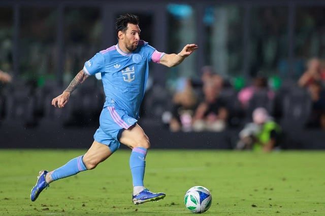 Messi aniden Arjantin Milli Takımı'ndan ayrılıyor, David Beckham Inter Miami'ye yükseliyor - Fotoğraf 1. Messi bất ngờ rời đội tuyển Argentina, David Beckham nâng cấp Inter Miami- Ảnh 1.