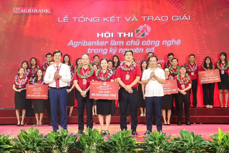 Agribank inspira criatividade com o Concurso Agribank khơi dậy bản lĩnh sáng tạo từ Hội thi “Làm chủ công nghệ trong kỷ nguyên số”- Ảnh 4.