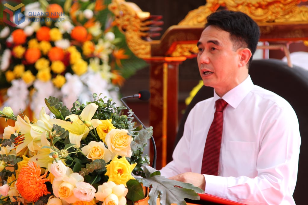 តំណាងគណៈកម្មាធិការបូជនីយដ្ឋាន និងទេសភាពបានអានសុន្ទរកថាបើក។