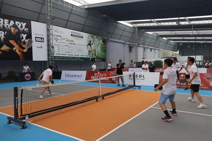 TP HCM: Tổ chức Giải giao lưu Pickleball gây quỹ hỗ trợ đồng bào vùng bão lũ - Ảnh 1.