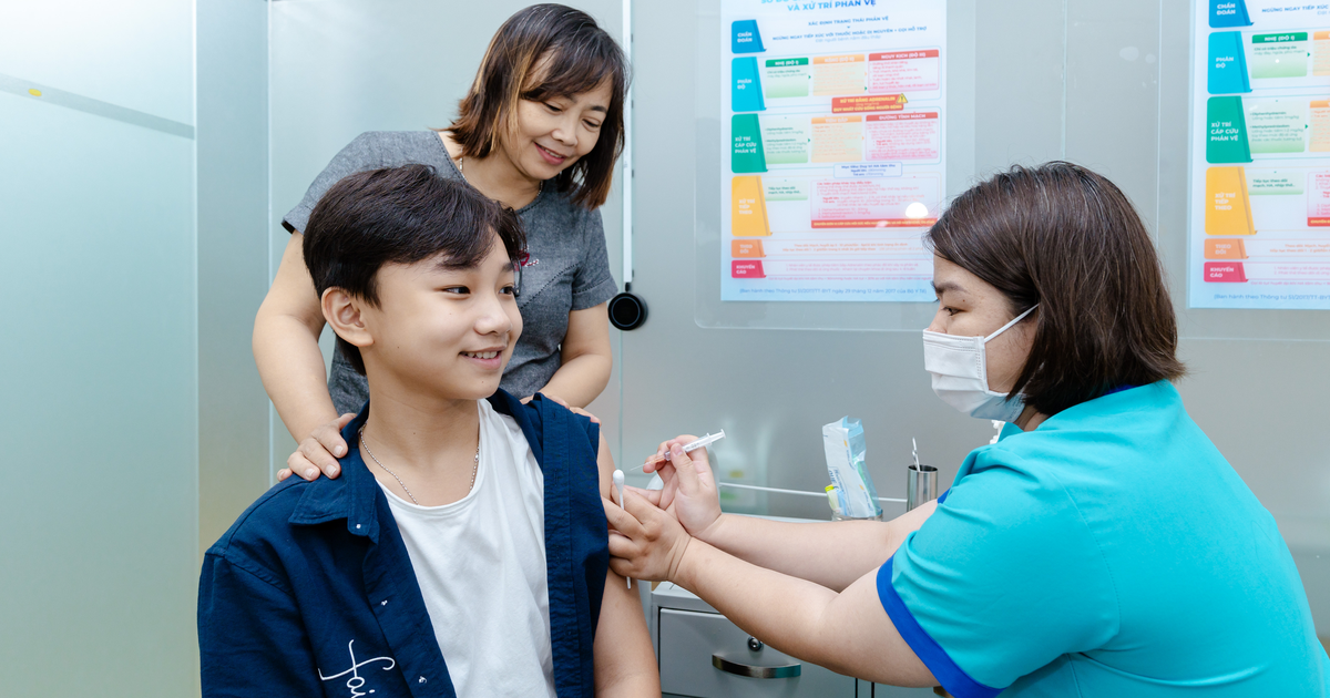 Bác sĩ 24/7: Tiêm vắc xin sốt xuất huyết bao nhiêu mũi mới hiệu quả?