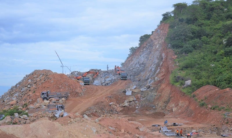 Proyek komponen 2 - bagian dari Jalan Raya Nasional 1 ke Pelabuhan Umum Ca Na