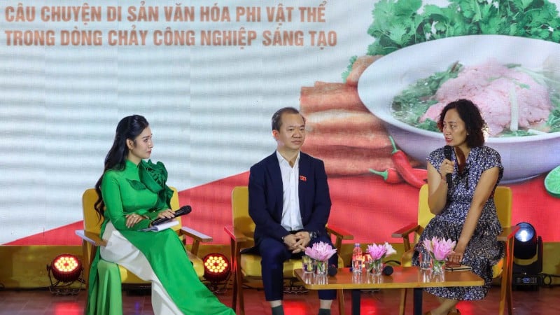 Experts share solutions to exploit and promote the value of pho heritage.
