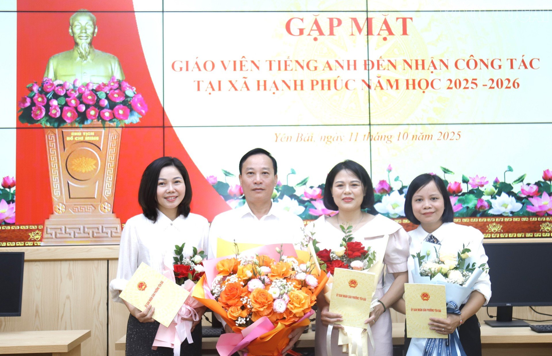 Bốn thầy, cô giáo tham gia biệt phái.