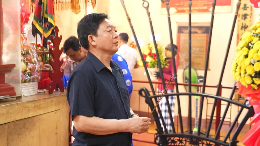 dong-chi-ho-quoc-dung-dang-huong-duc-thanh-tranjpg.jpg