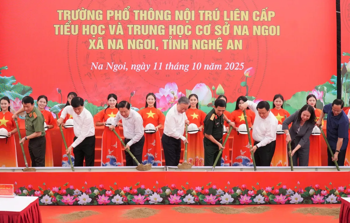Tổng Bí thư Tô Lâm dự lễ khởi công trường nội trú liên cấp Na Ngoi, tỉnh Nghệ An - Ảnh 2.