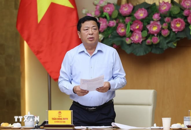 ttxvn-thu-tuong-pham-minh-chinh-chu-tri-phien-hop-ve-phat-trien-nha-o-xa-hoi-1.jpg