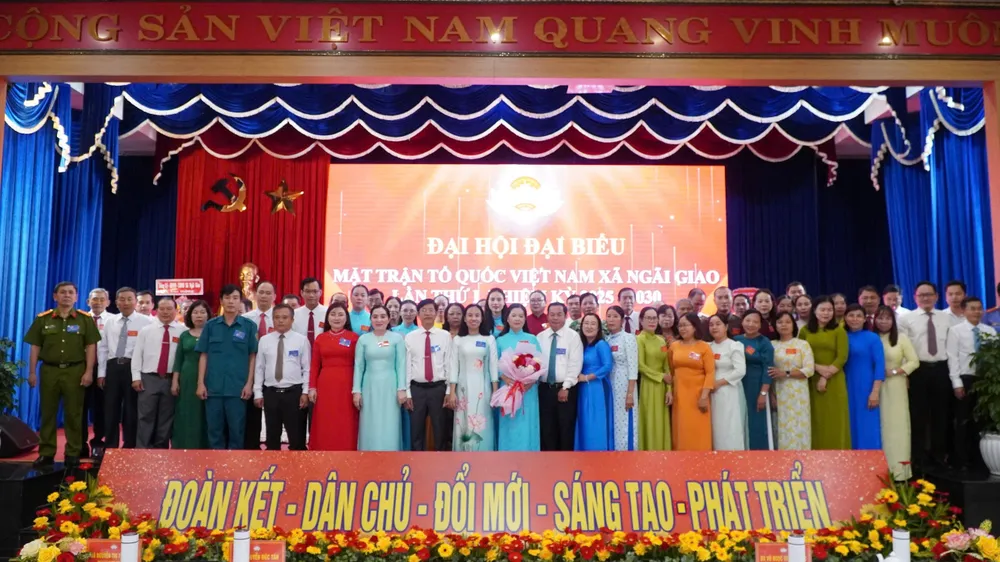 BCH phụ nư.jpg