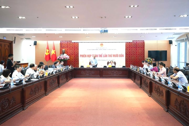 Đề xuất nhiều chính sách thiết thực đưa chuyển đổi số vào cuộc sống- Ảnh 1.