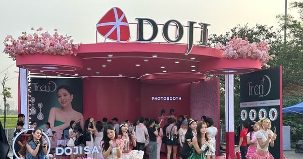 Sân vận động quốc gia Mỹ Đình náo nhiệt trước “giờ G” concert “Em xinh say hi”