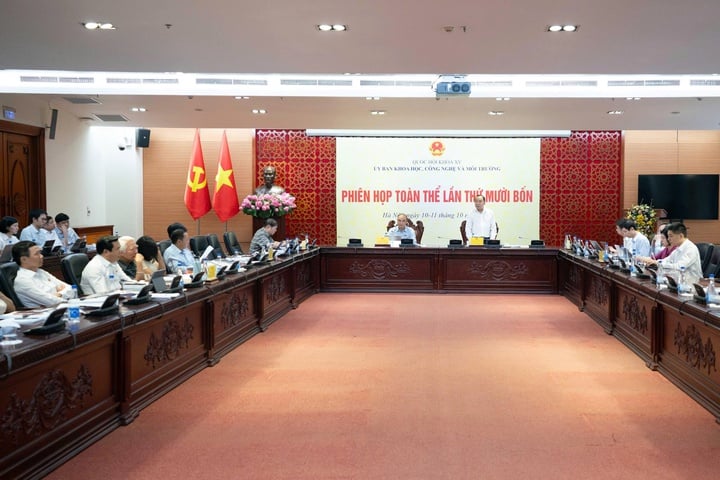 Hoàn thiện thể chế, tạo động lực phát triển công nghệ cao - Ảnh 1.