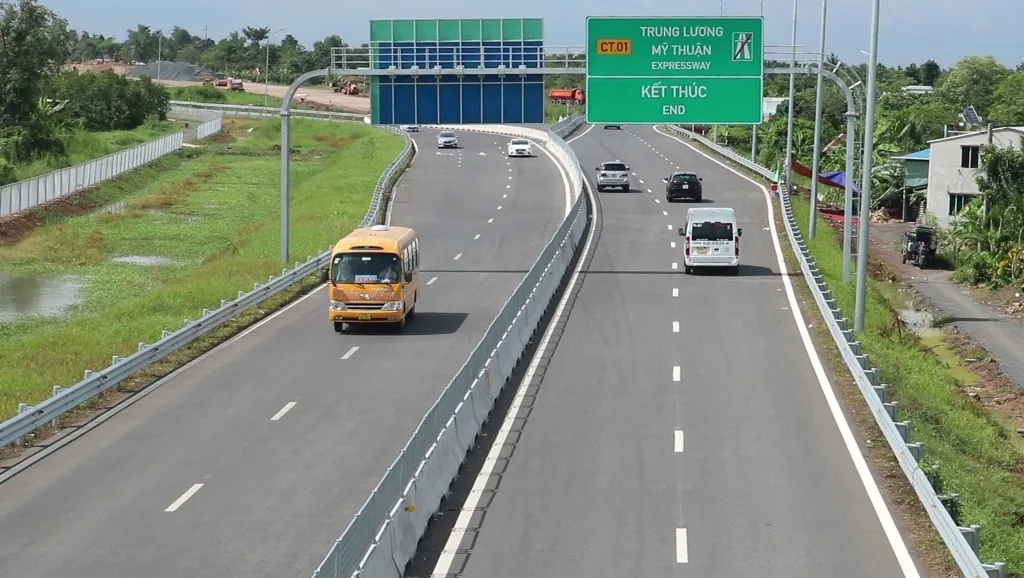Từ 1-11, cao tốc Trung Lương - Mỹ Thuận áp dụng mức phí mới