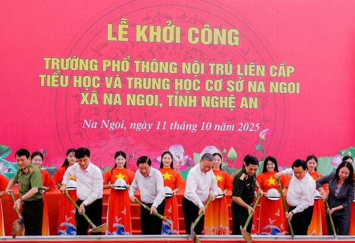 - Foto 3. - Ảnh 3.