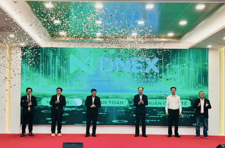 다낭, DNEX 시뮬레이션 플랫폼 출시: 국가 디지털 금융 개발의 선구적 단계 - 사진 1. Đà Nẵng ra mắt nền tảng DNEX Simulation: Bước đi tiên phong trong phát triển tài chính số quốc gia- Ảnh 1.