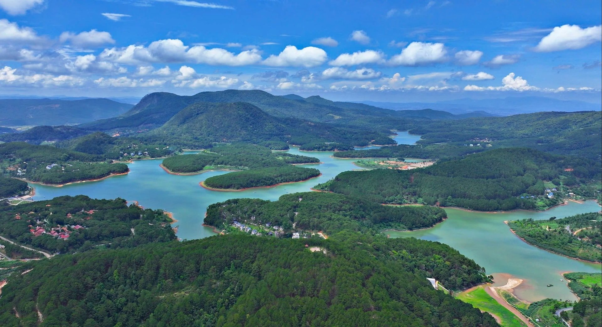Ta Dung Lake