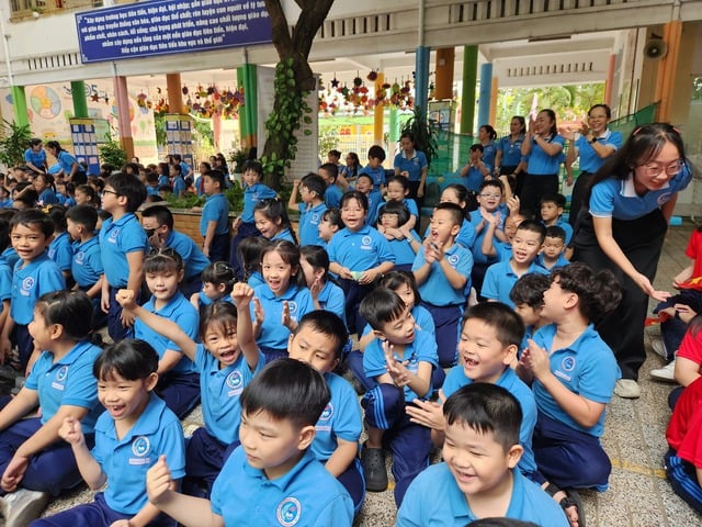 Môn học lạ, thú vị trong các trường tiểu học ở TP.HCM - Ảnh 1.