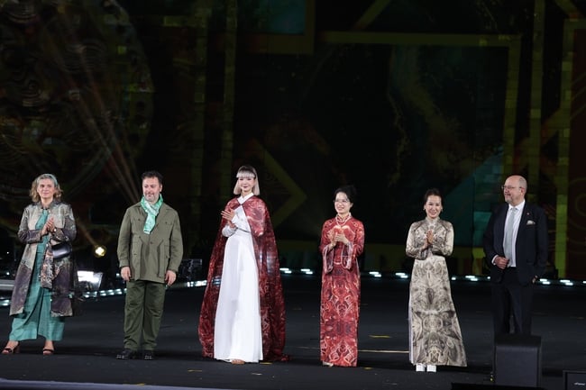 “รอยเท้ามรดก”: เชิดชูความหลากหลายทางวัฒนธรรม เชื่อมโยงหัวใจและความเห็นอกเห็นใจไร้พรมแดน - ภาพที่ 7