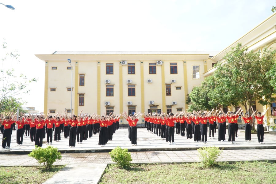 tuan-le-hoc-tap-suot-doi-nghe-an-7.jpg
