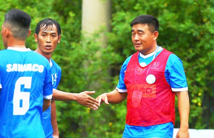 công nhân - Ảnh 1.