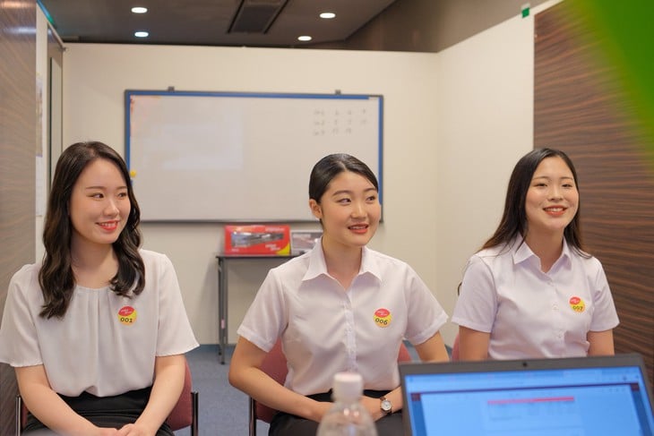 tiếp viên hàng không - Ảnh 1.
