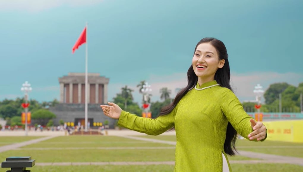 Lê Minh Ngọc hát về niềm hy vọng giữa những ngày mưa lũ - 2