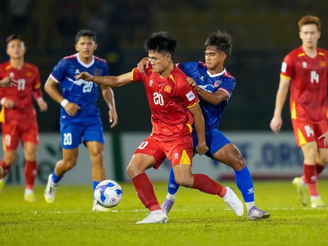 Vietnam team had to shoot for a long time... to get in: Mr. Kim must trust the young 'gunners' - Photo 3.
