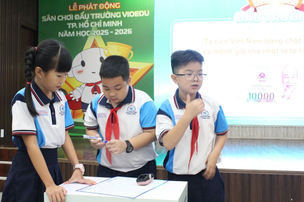 'Con hỏi AI 20 câu, máy đều trả lời, hỏi mẹ câu thứ 3 mẹ đã la'- Ảnh 2.