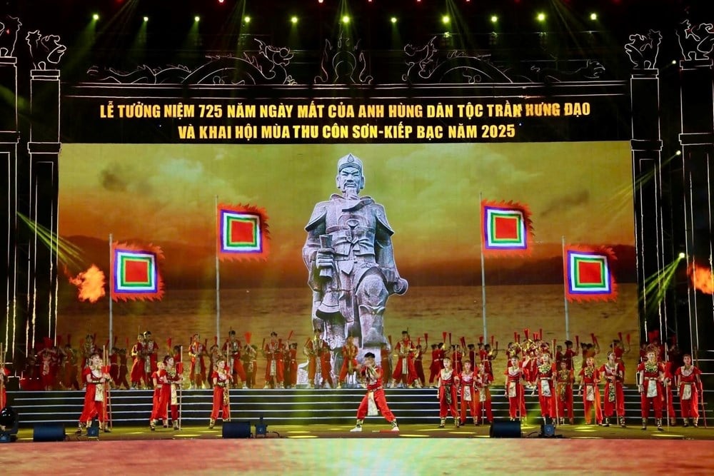 Honoring Saint Tran, spreading the value of Con Son - Kiep Bac World Heritage - photo 3