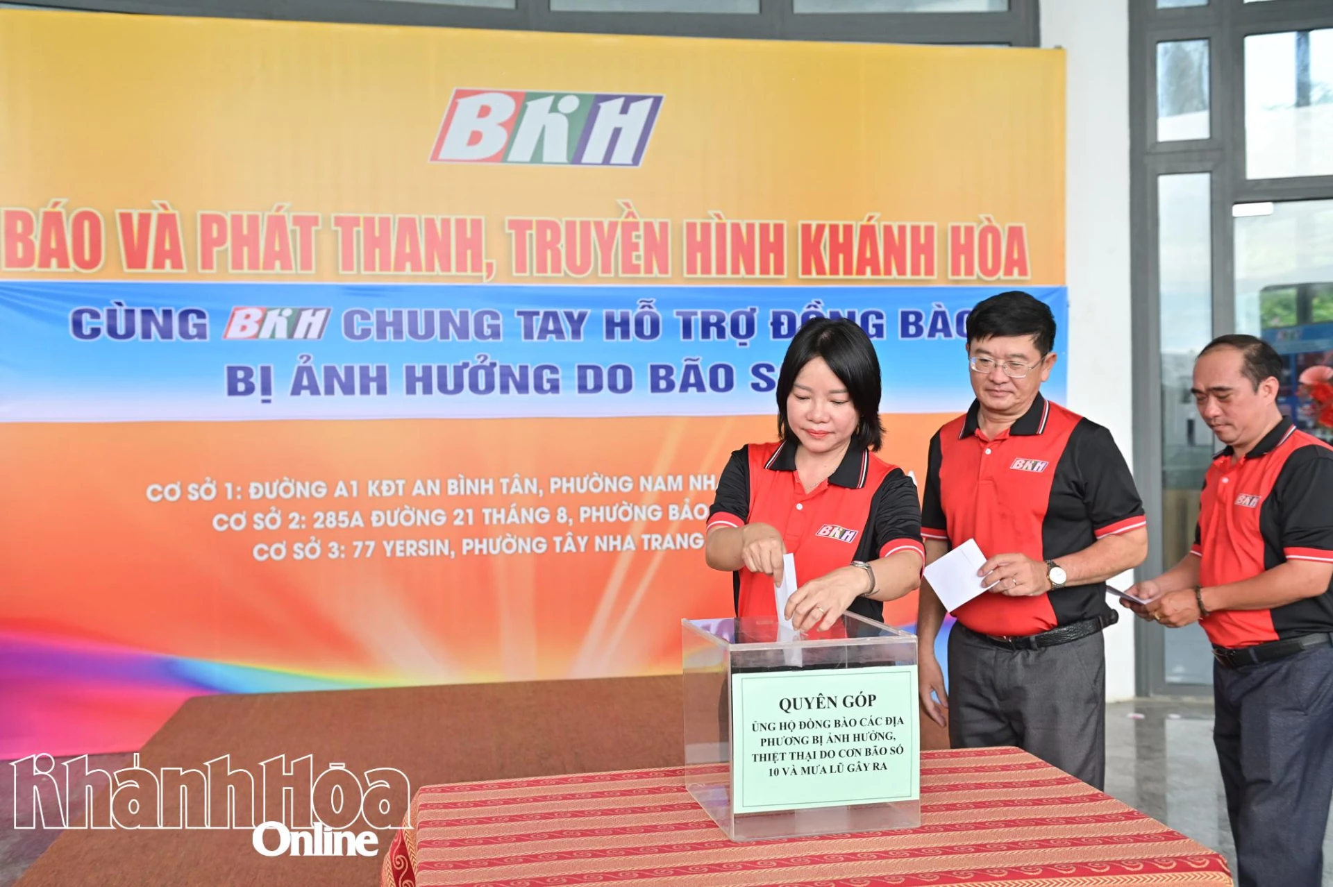 Ban Biên tập Báo và Phát thanh - Truyền hình Khánh Hòa phát động ủng hộ.