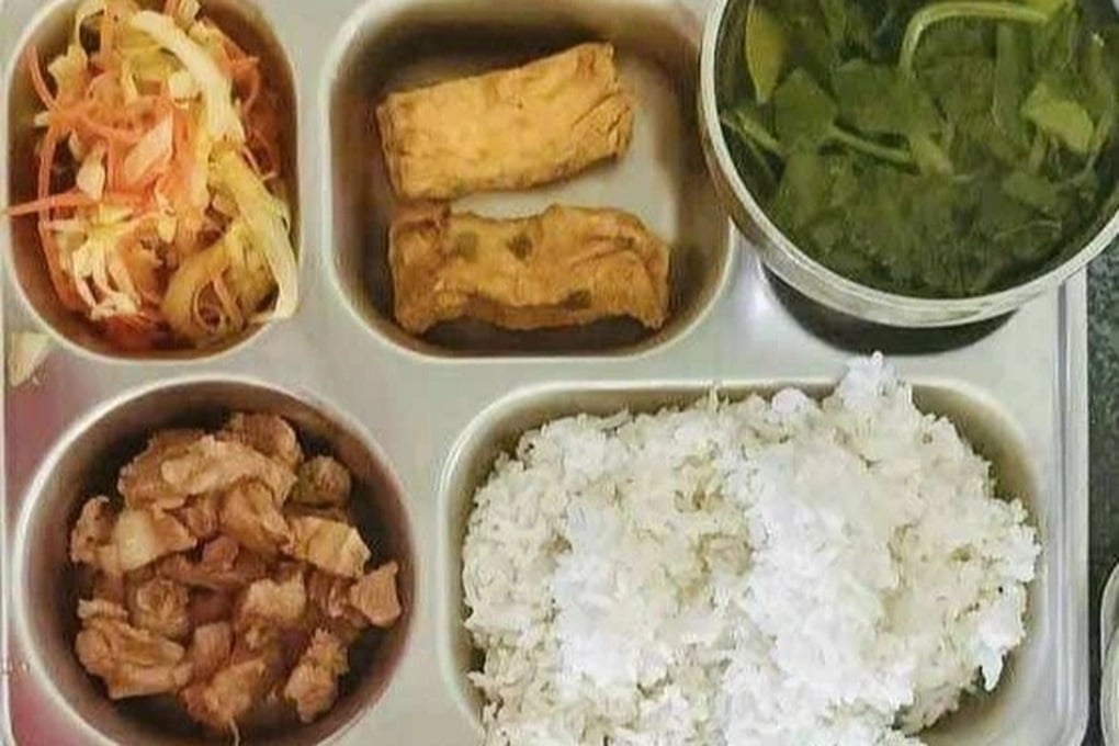 Suất cơm bán trú của học sinh: Chỗ tranh cãi, nơi nhận “mưa” lời khen - 3