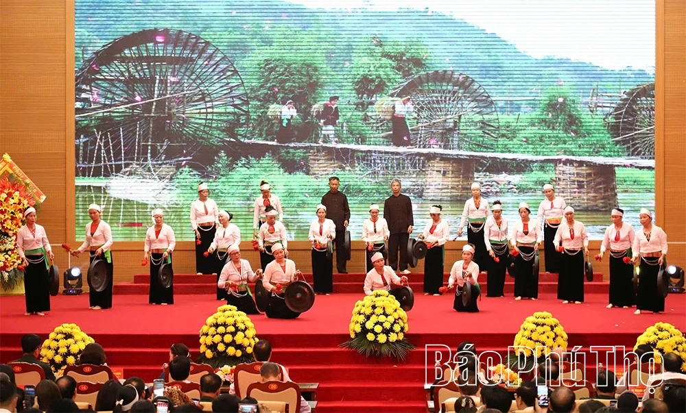ຊຽງ​ນ້ອຍ​ປົກ​ປັກ​ຮັກ​ສາ​ວັດ​ທະ​ນະ​ທໍາ Muong