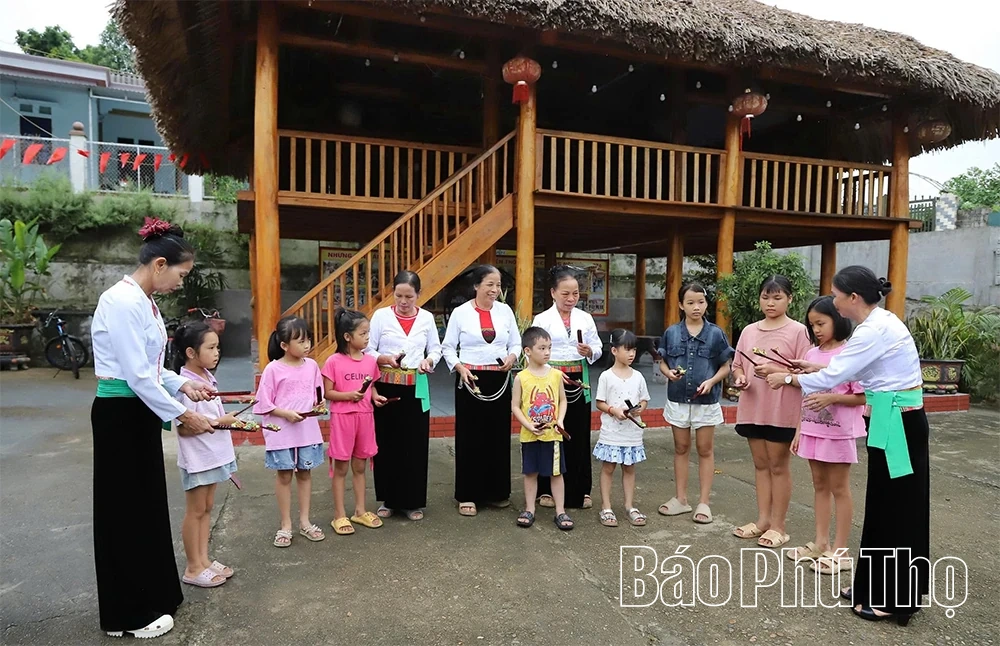 ຊຽງ​ນ້ອຍ​ປົກ​ປັກ​ຮັກ​ສາ​ວັດ​ທະ​ນະ​ທໍາ Muong